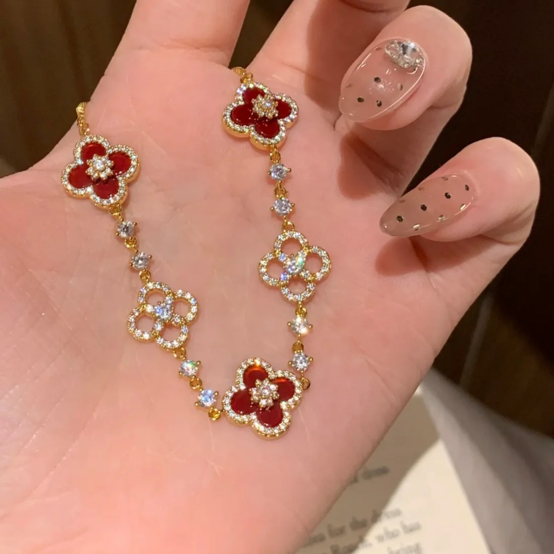 Eternal Clover Bracelet