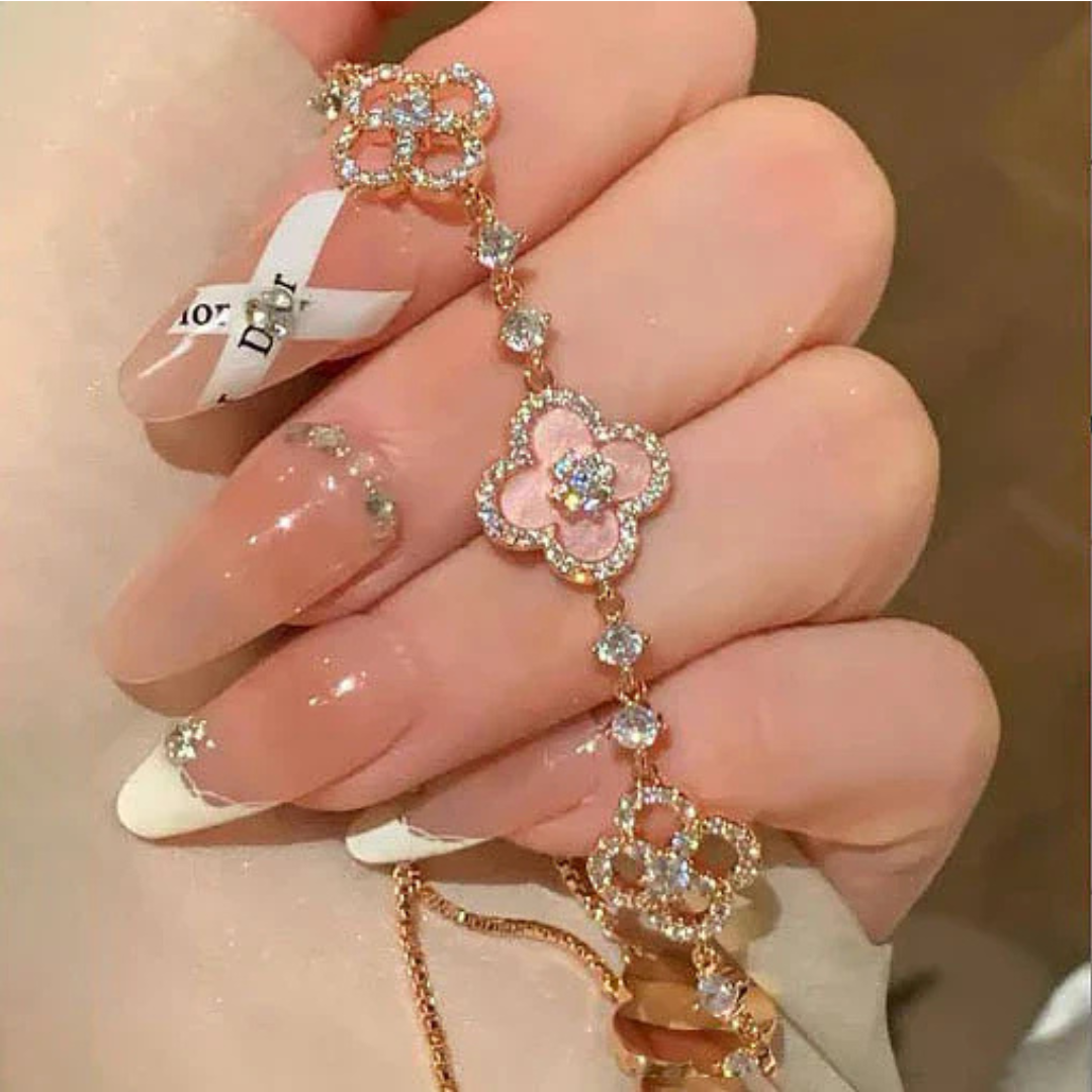 Eternal Clover Bracelet